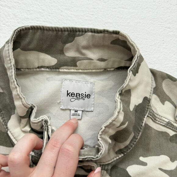 Kensie Jeans Camo Utility Zip Up Jacket Cargo Pockets, Size Medium - Picture 5 of 7